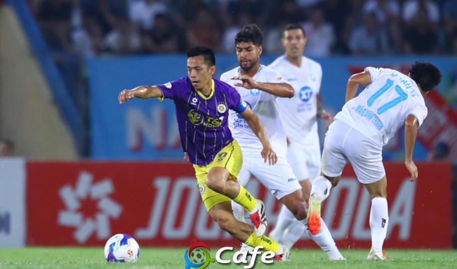 Câu chuyện V.League: Hà Nội, tháng Tư & lời nói dối ngọt ngào