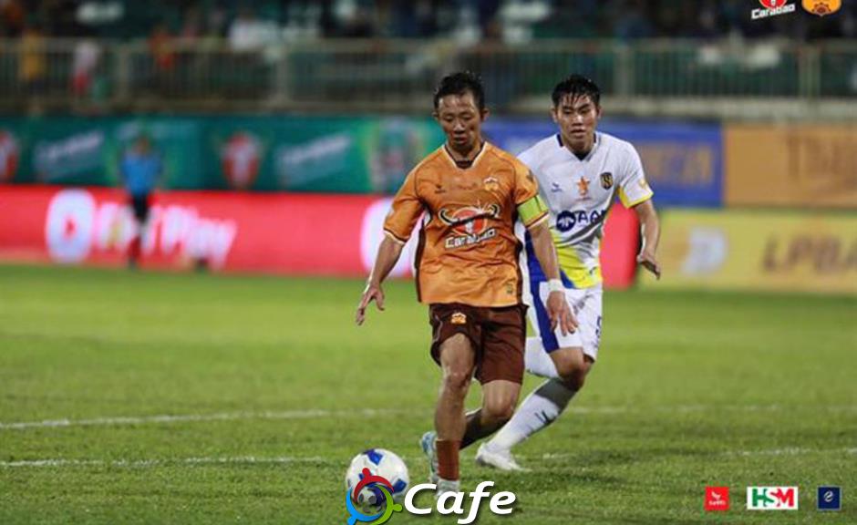 Chiếc thẻ đỏ của Châu Ngọc Quang có thể thành... tai hoạ với HAGL
