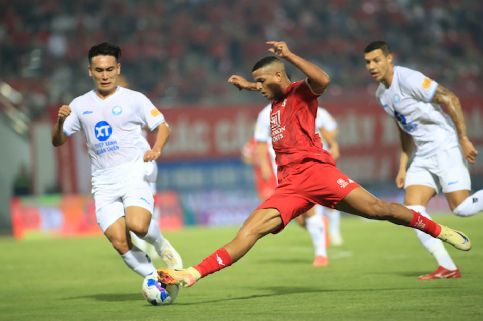 Chìm dưới đáy  V.League, bao giờ Hải Phòng hết… lòng vòng?