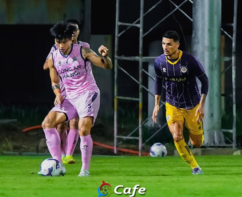 Đoàn Văn Hậu tái xuất sau 2 năm, thua đậm đội cũ Hà Nội