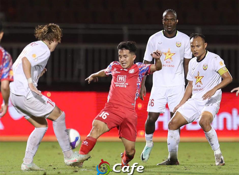 Hà Tĩnh khiến cả V.League phải 'ngả mũ' nể phục