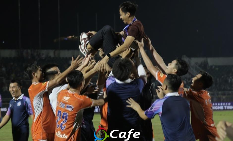 HLV Lê Đức Tuấn: ‘Cảm giác của tôi cũng… bình thường thôi’