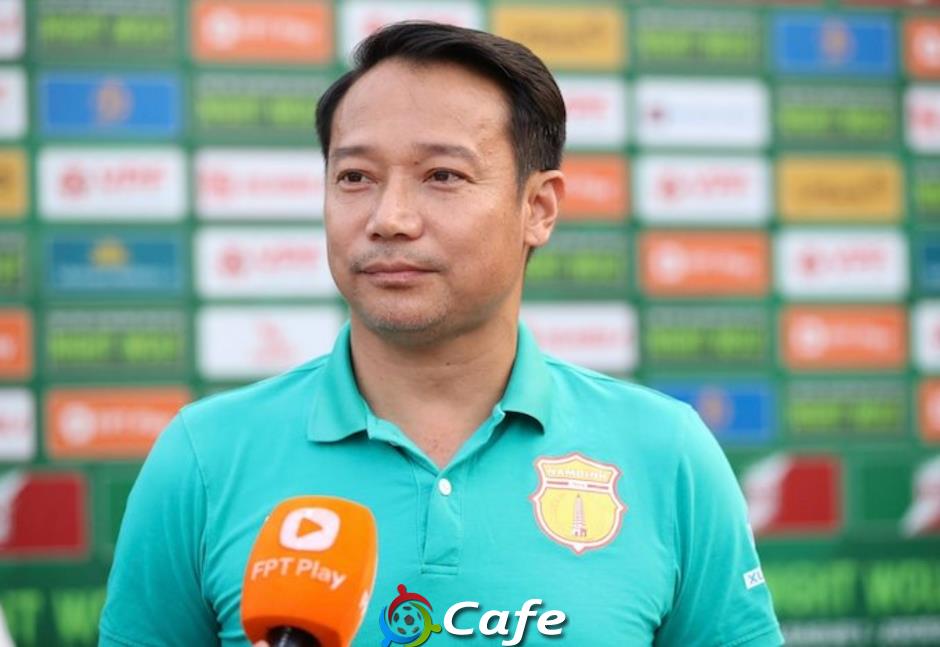 HLV Vũ Hồng Việt: ‘Nam Định vẫn đang gặp vấn đề ở khâu dứt điểm’