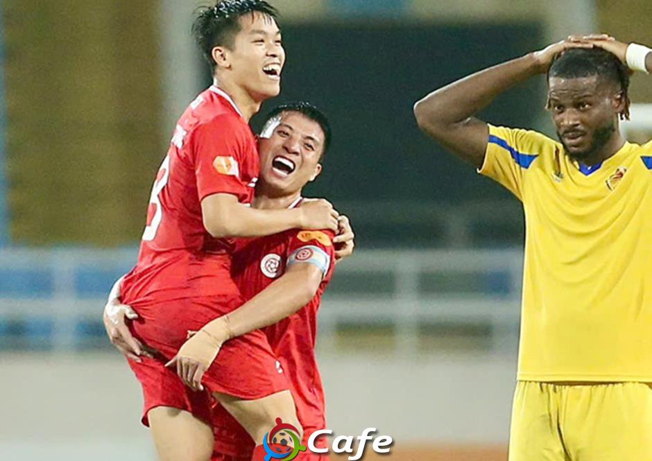 Hữu Thắng, tác giả của những ‘siêu phẩm’ có thể trở thành… siêu dự bị
