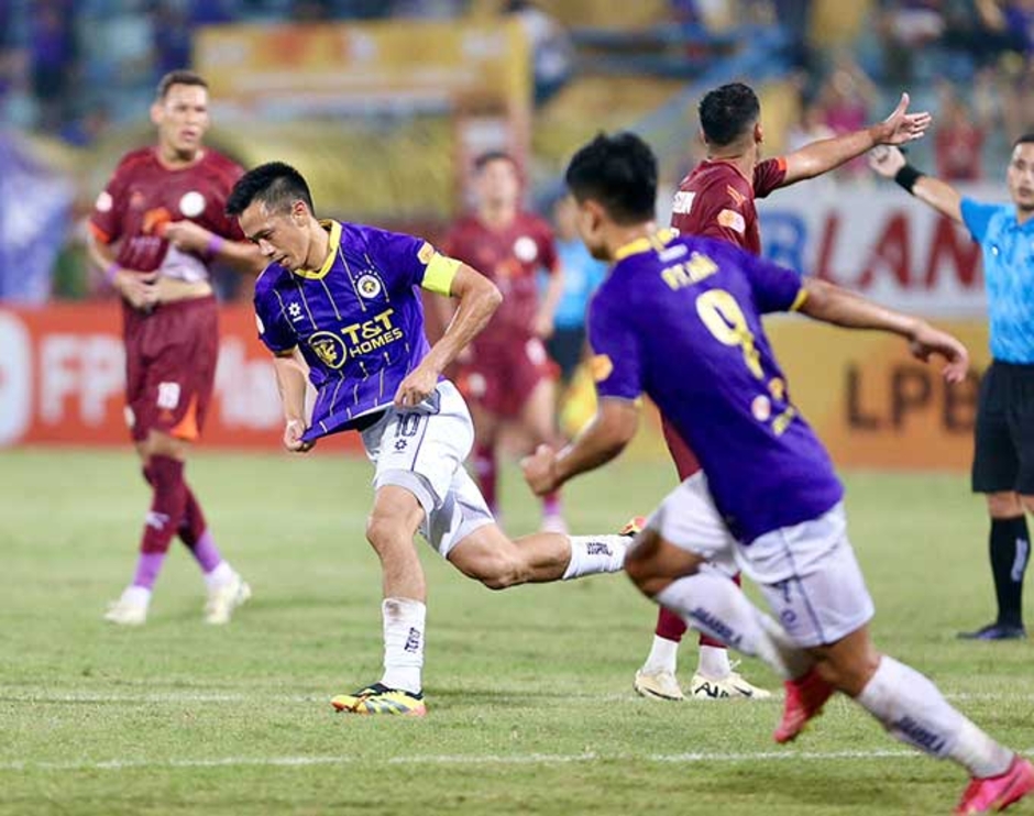 Kết quả Hà Nội 1-0 Bình Định: Cứu tinh Văn Quyết