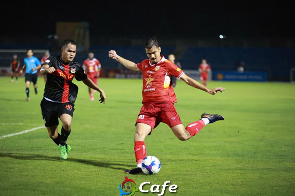 Kết quả Hà Tĩnh 1-3 Ninh Bình: Tân binh bùng nổ bất thình lình