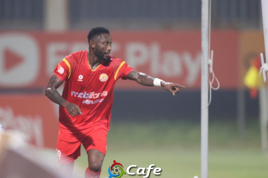 Két quả PVF-CAND 2-2 SHB Đà Nẵng: Hoàng Vũ Samson giữ lại 1 điểm cho chủ nhà