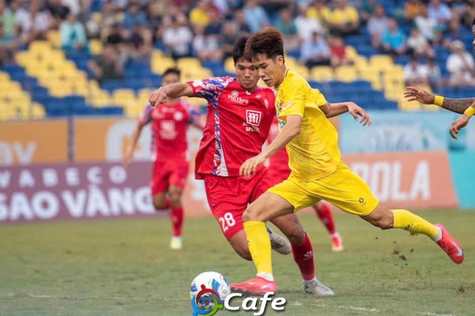 Kết quả Thanh Hoá 1–2 TP.HCM: Thủ môn dính thẻ đỏ, Thanh Hoá thua đau!