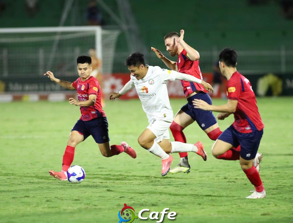 Mạc Hồng Quân: 'Cầu thủ Việt kiều sẽ làm bóng đá Việt mạnh hơn'