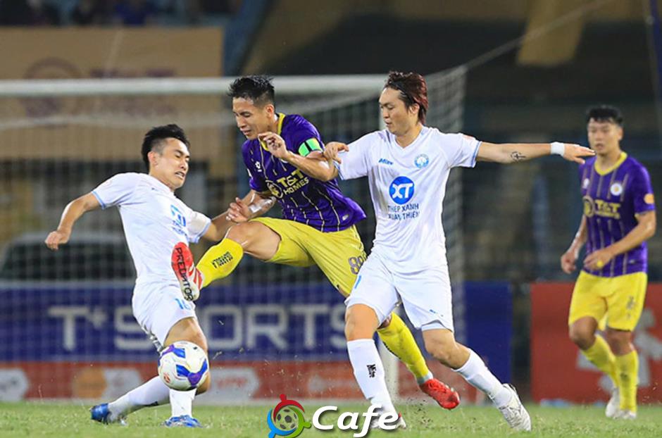 Nam Định chưa thể vô địch V.League 2024/25