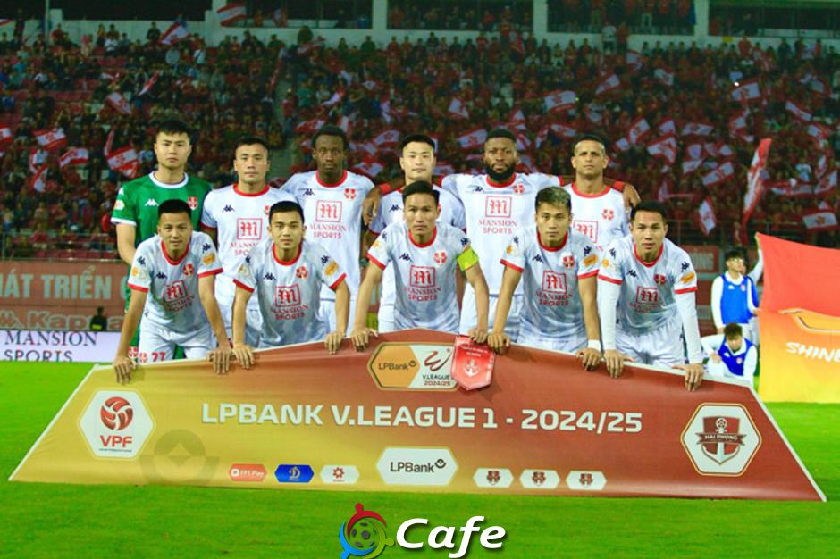 Nhà vô địch SEA Games: Phía sau khung thành và câu hỏi, tôi là ai?