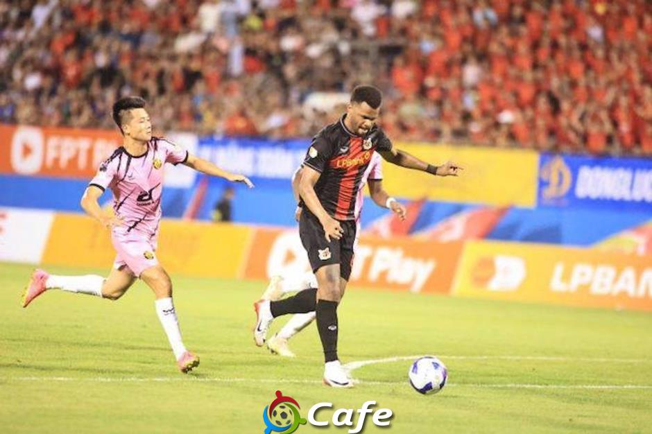 Nhìn lại vòng 2 V.League 2025/26: Những lời cảnh tỉnh cần thiết!