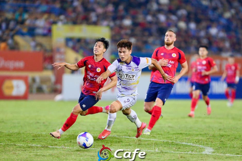 Nhìn lại vòng 24 V.League 2024/25: Khó lường cuộc chiến trụ hạng!