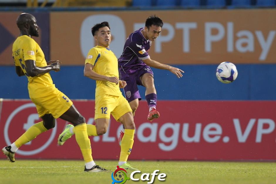 SHB Đà Nẵng ‘thổi lửa’ vào cuộc đua trụ hạng