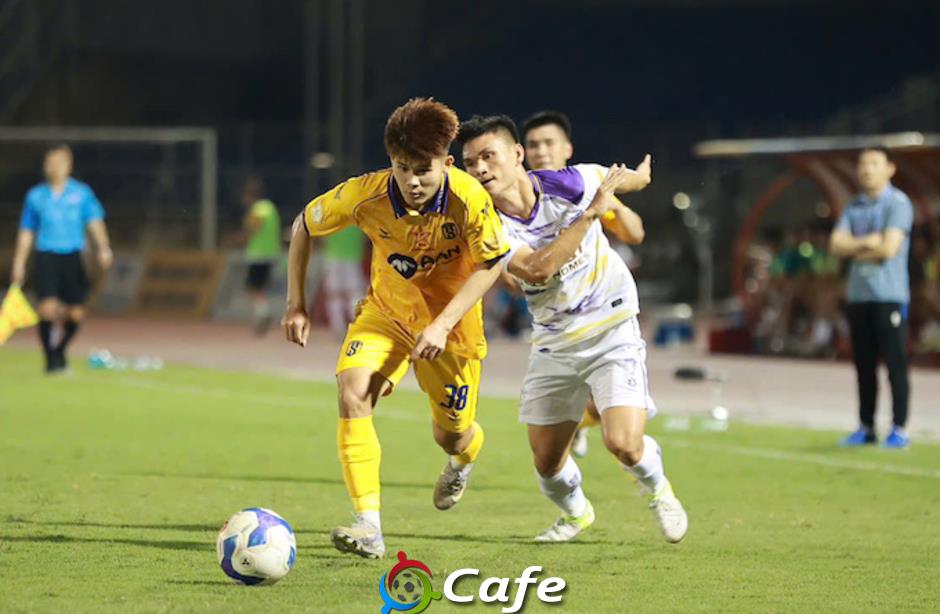 SHB Đà Nẵng ‘thổi lửa’ vào cuộc đua trụ hạng