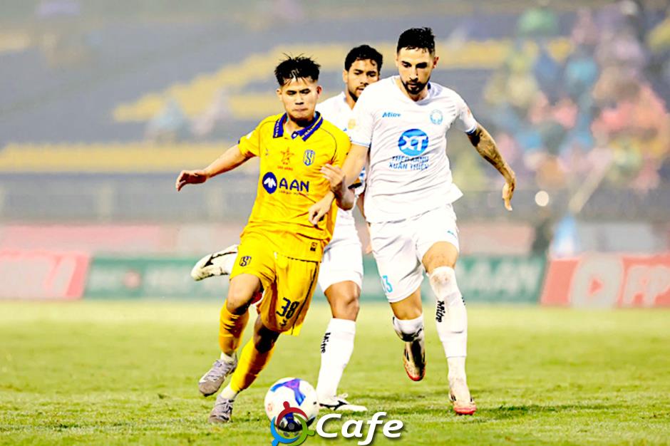 SLNA liệu có phải đi tranh play off?