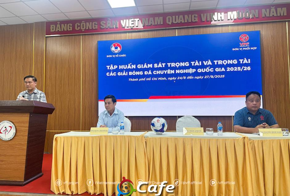Tập huấn đợt 2 dành cho giám sát và trọng tài các giải đấu chuyên nghiệp 2025/26