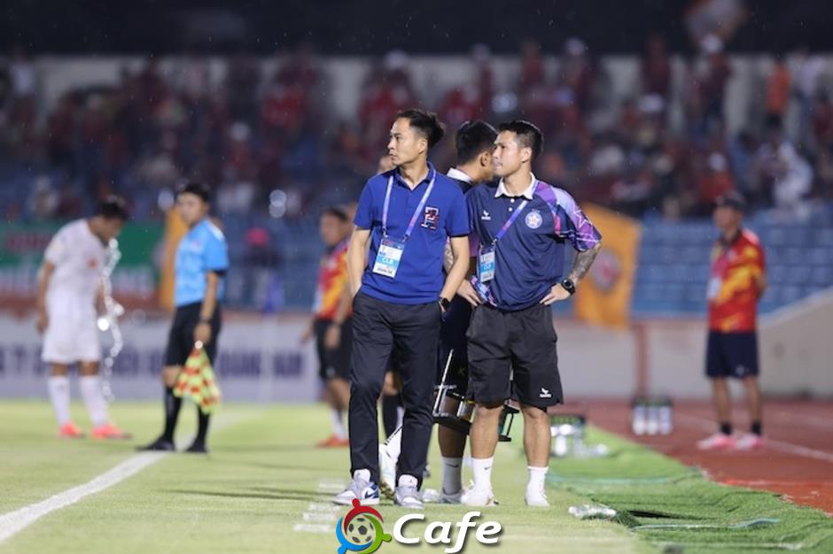 Thủ môn Bùi Tiến Dũng và bàn thắng để đời!