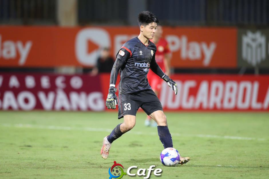 Thủ thành Phí Minh Long, người hùng của tân binh PVF-CAND