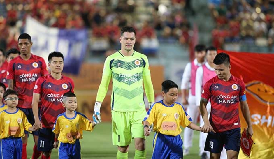 Trực tiếp CAHN 1-0 Bình Dương: Leo Artur mở điểm