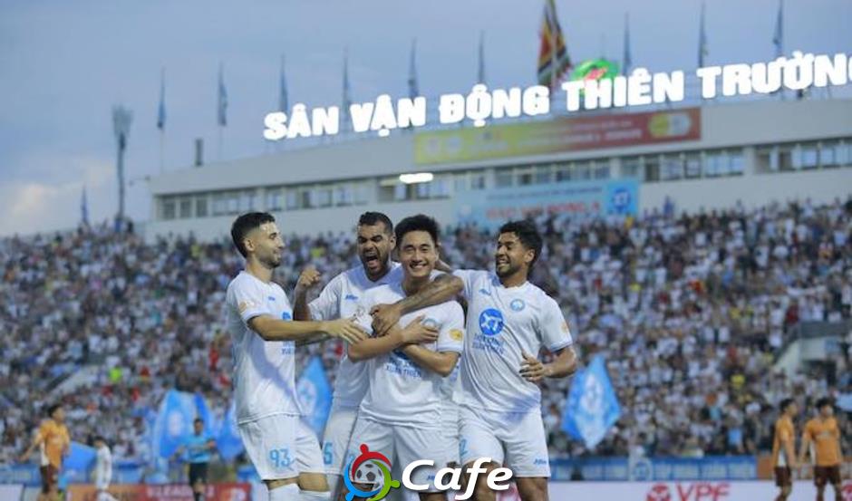 Trước giờ Nam Định nhận cúp vô địch: Chút bâng khuâng tại thành Nam!