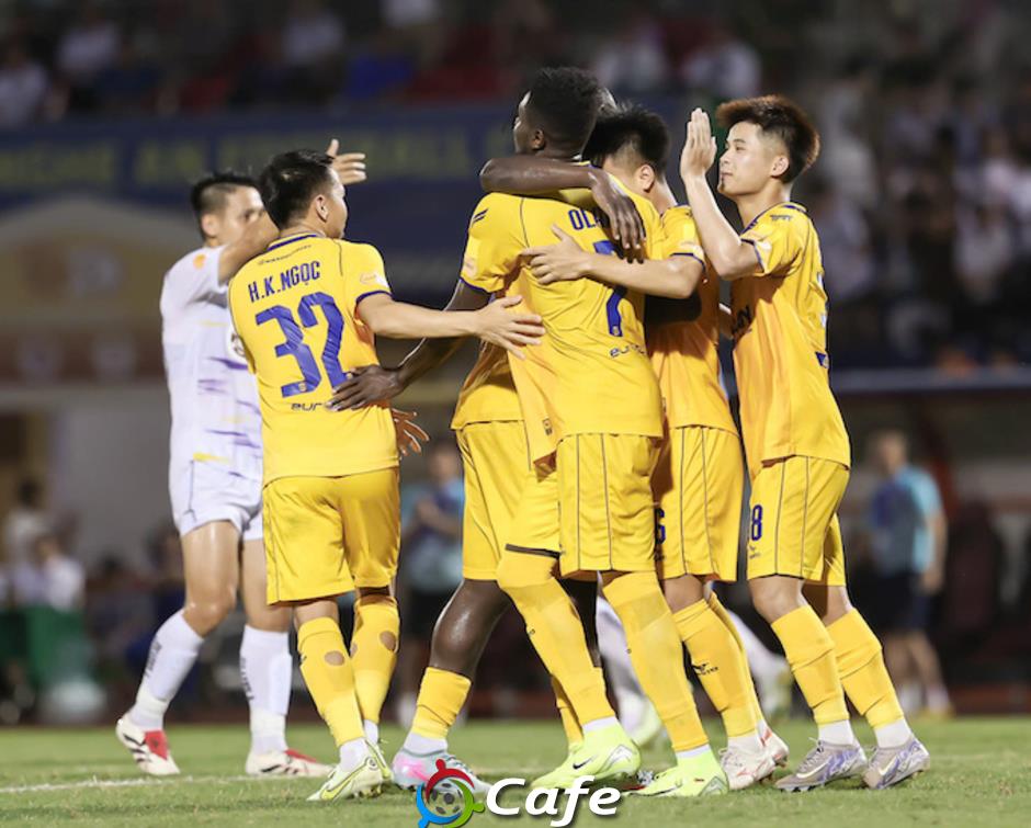 Trước vòng 23 V.League 2024/25: Quyết liệt ở cuộc đua trụ hạng