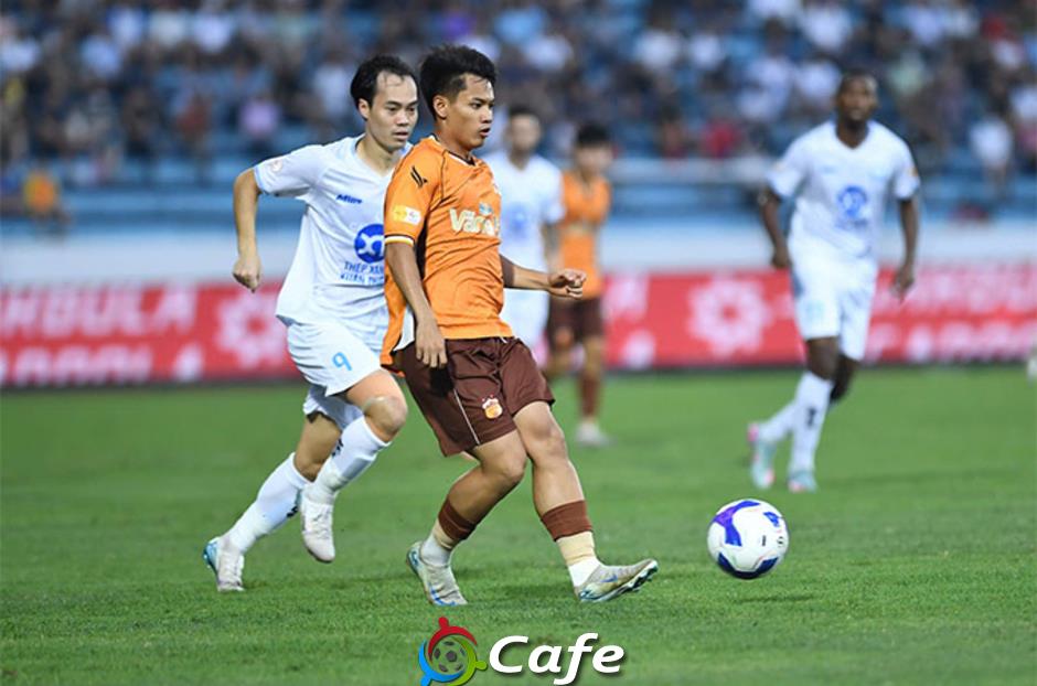 Vì sao HAGL bất ngờ ‘cất’ hàng loạt trụ cột ở trận thua đậm Nam Định?