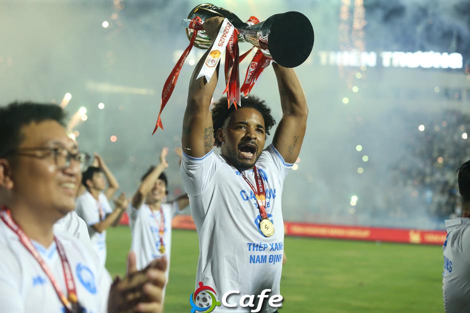 Xuân Son muốn vô địch V.League tiếp với Nam Định, quyết phục hận Malaysia